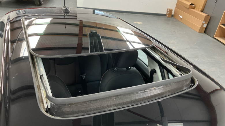 MINI Hatchback 1.5 Cooper Classic 5dr Auto Petrol Hatchback